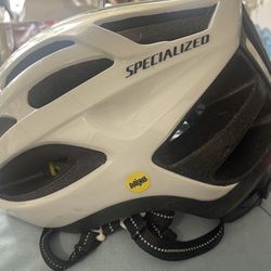 Specializer Bicyclist Helmit