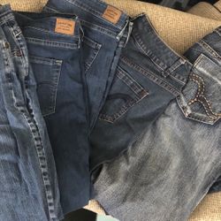 6 Pair Of Women’s Jeans Size 18-  