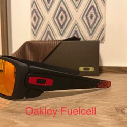 Polarized Oakley Fuelcell Sunglasses New!