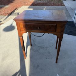 MCM Era Singer Sewing Machine!!