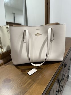 Coach Large Avenue Caryall Tote