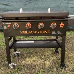 Blackstone 36” Omnivore Griddle with Lid and Folding side Trays