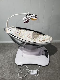 Multi-Motion Baby Swing - MamaRoo - 4moms