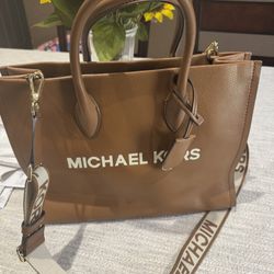 Michael Kors Crossbody