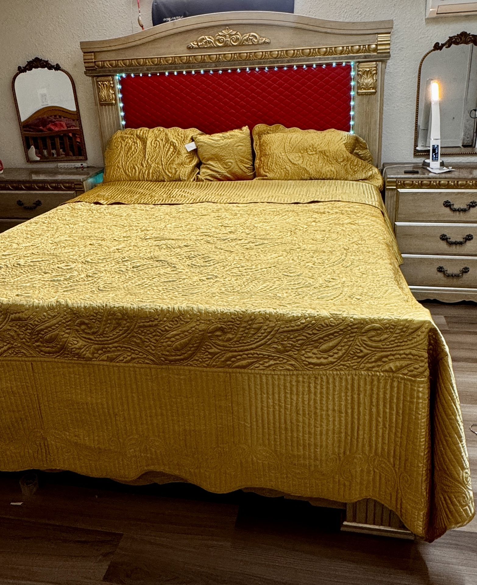 King Bedroom Set