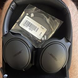 Bose SoundTrue AE2 Headphones (NEW)