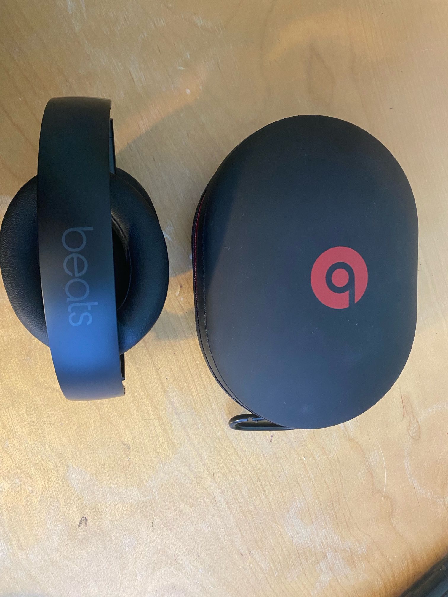 Beats Studio3 Wireless Noise Cancelling Over-Ear Headphones - Apple W1 Headphone Chip, Class 1 Bluet