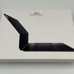 M4 iPad Pro 13‑inch Magic Keyboard - Black