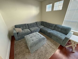Gray Sectional Sofa with Ottoman