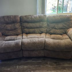 Nice Clean Couches Ready For Pick Up