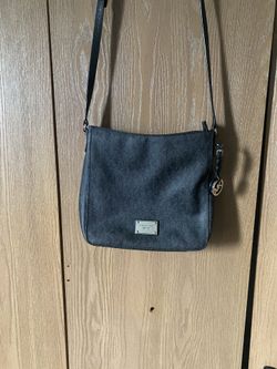 Micheal Kors Cross (Body) Black Purse 👜 