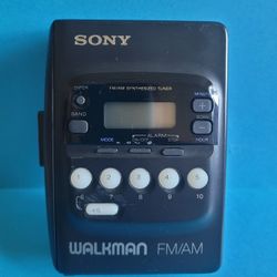 Sony Walkman WM-FX20 AM/FM Portable Cassette Player Tested Workin Great 