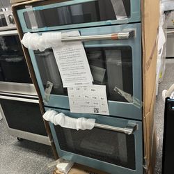 New In Box Cafe Stainless Steel 30” Double Oven Smart