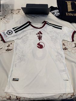 Manchester United B. Fernandes #8 Fan Jersey – Size L Player Edition