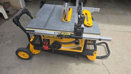 Dewalt DWE791, Table saw with rolling stand