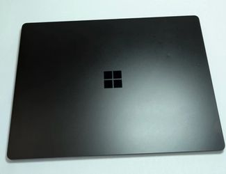 Microsoft surface laptop 5