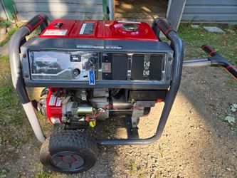 BRIGGS AND STRATTON 8000/10000 WITH ONLY 70 HOURS MAKE ME AN OFFER
