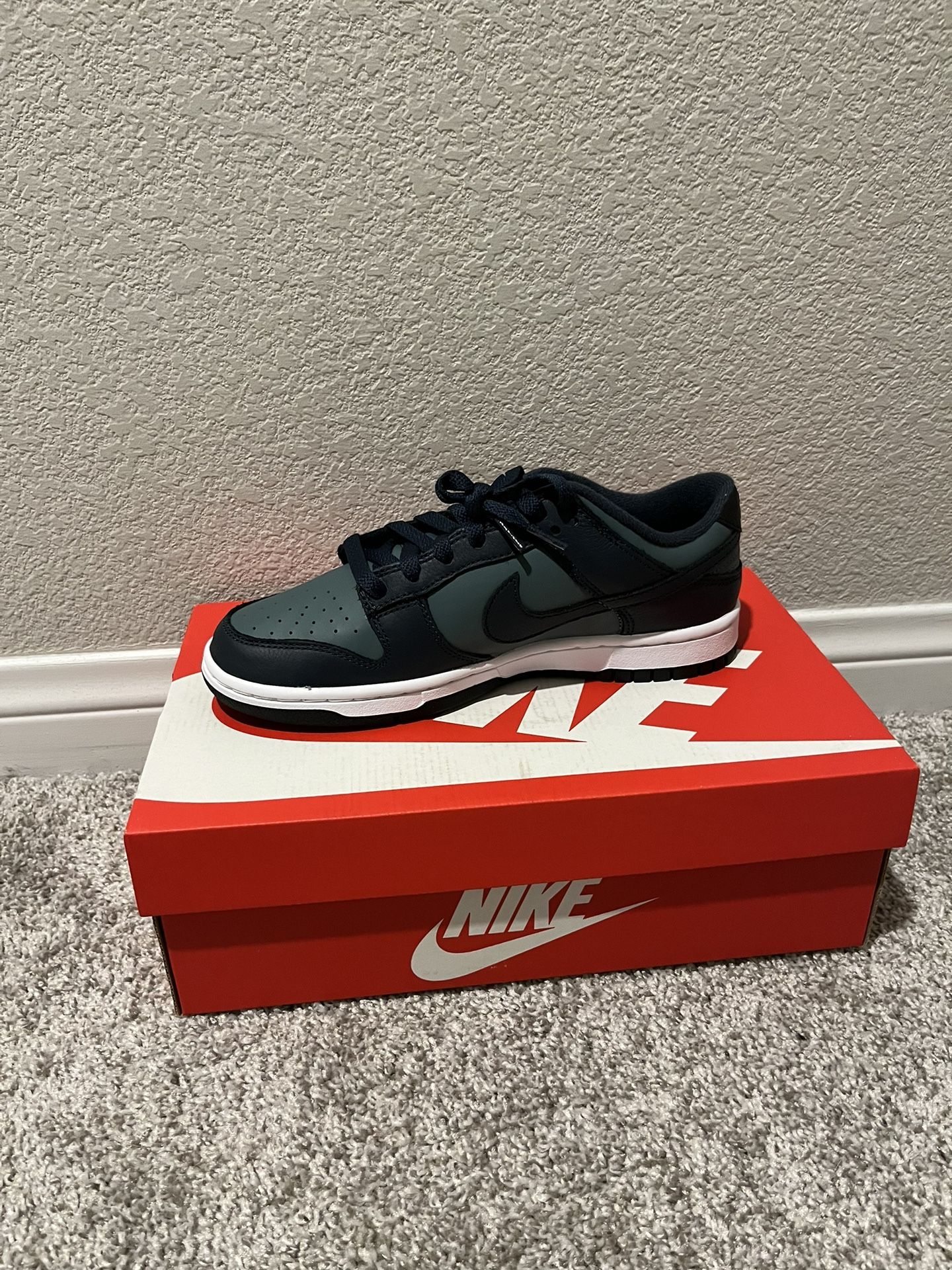 Nike Dunk Low Armory Navy