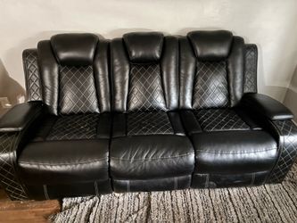 Family recliner couch