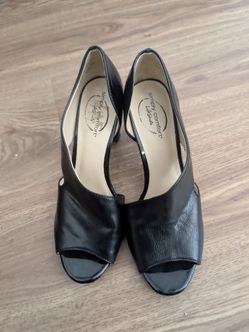 Simply Comfort Lifestyle Black Peep-Toe Heels