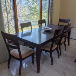 Moder Dining Table Set 
