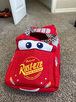 Pottery barn, lightning McQueen costume