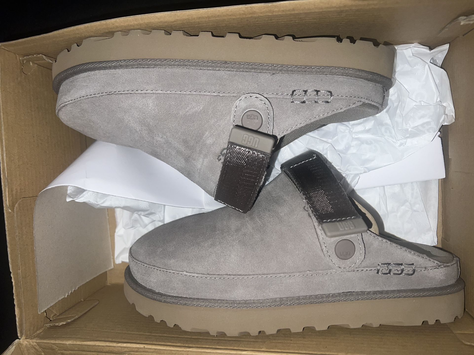 Uggs 8.5