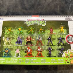 TEENAGE MUTANT NINJA TURTLES SET PACK