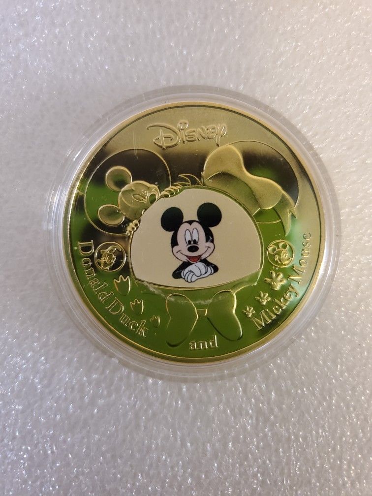 Walt DISNEY WORLD Years OF Wonder MICKEY MOUSE GOLD PLATED Novelty Coin Uncirc