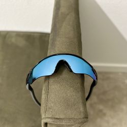 Mens Oakley Sunglasses, Radar, EV Path, Polarized, Like New!