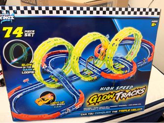 Speed Kings High Speed Glow Tracks 74 Piece Set