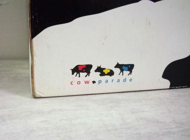 Westland Giftware Chicago Cow Parade Blue & White ceramic Cow In Box