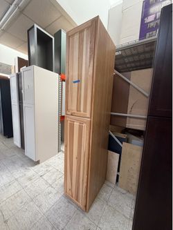 Wooden pantry 96x18