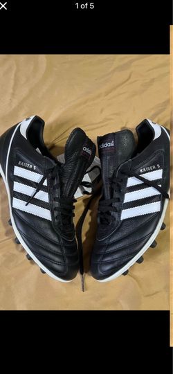 Adidas Kaiser size 9 y 9.5 $130 el par
