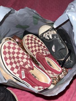 Free bag of used kids shoes