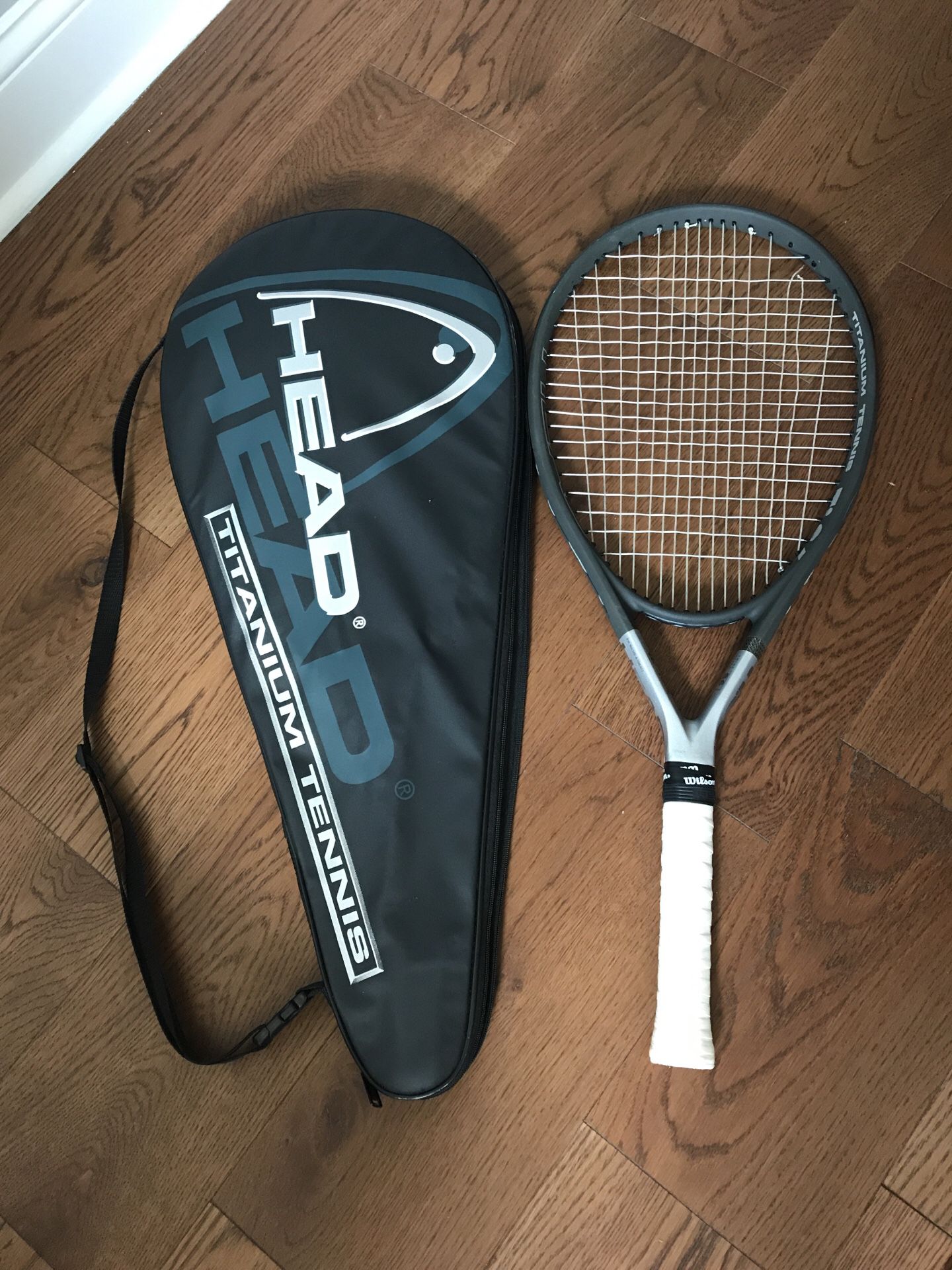 HEAD Titanium Ti. S6 tennis racket