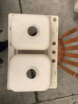 Almond kitchen sink 22x33 used