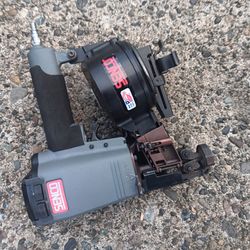 Senco USA Made Roofing Nailer. Almost new condition. Four pick up fremont sea. No low ball offers please. No trades. Many other tools for sale.