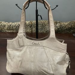 COACH LEXI “CHAMPAGNE GOLD METALLIC” LEATHER SATCHEL PURSE