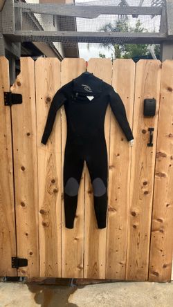 New Youth Rip Curl dawn Patrol 3/2 size 12