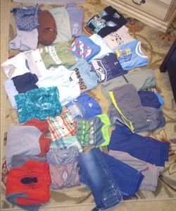 Boys clothing bundle/lot size 6-8(mostly size 8)