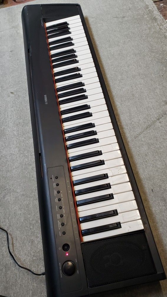 Yamaha Piaggero NP-11 Keyboard