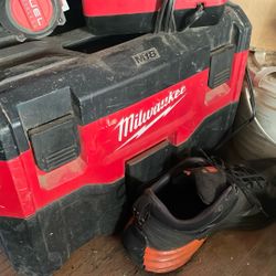 Milwaukee M 18 Battery Powered Shop Vac