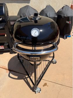 Weber Summit Kamado
