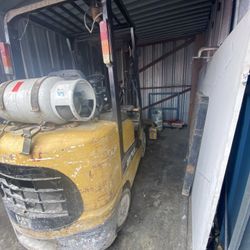 Forklift Caterpillar 