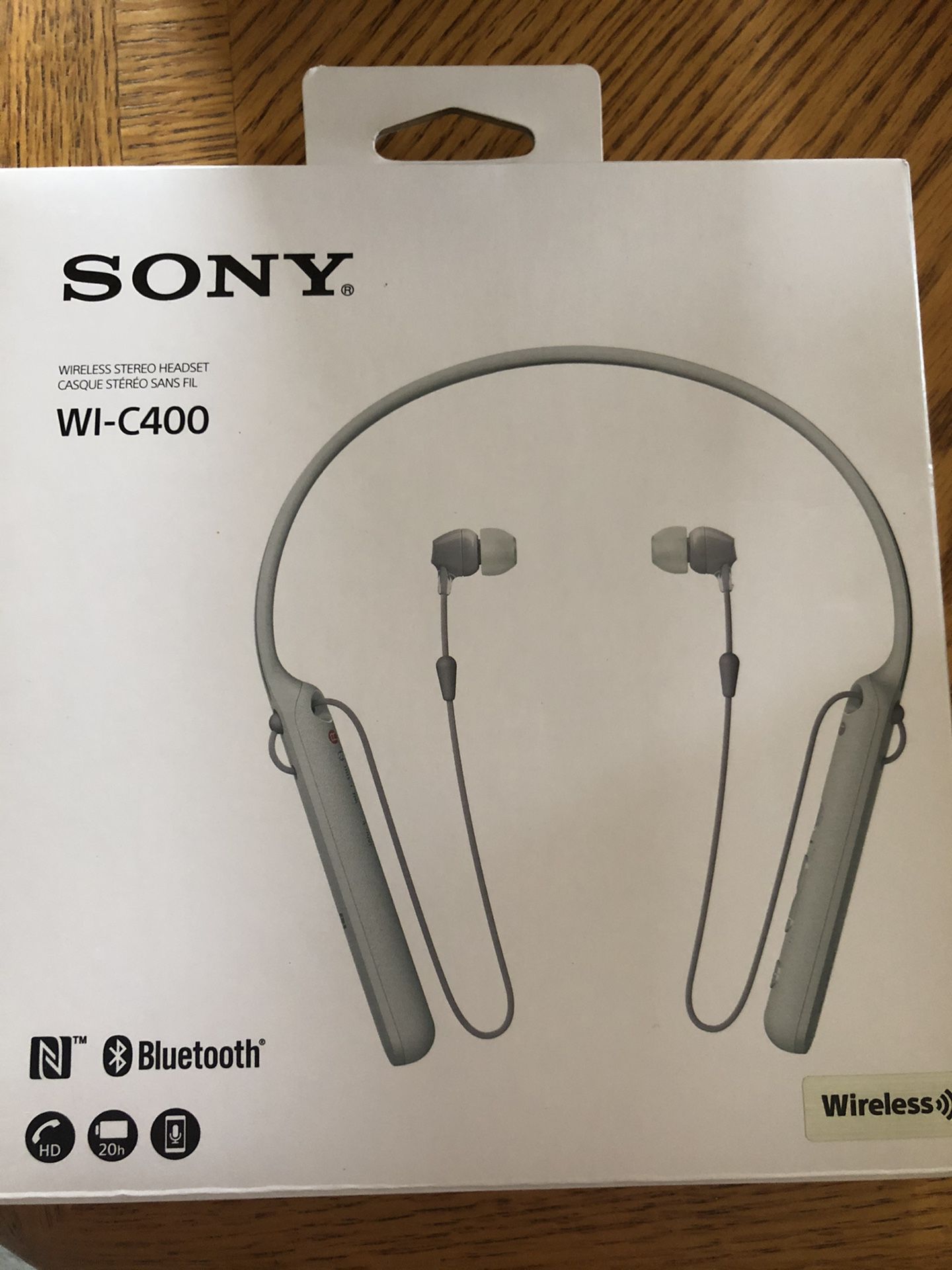 Sony - C400 Wireless Behind-Neck in Ear Headphone White Features & details Easy Bluetooth connectivity with NFC One-touch Up to 20 hours of battery