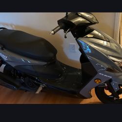 ICE BEAR 150 CC SCOOTER 