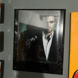 Stephen Amell Signed (pick Up Only)