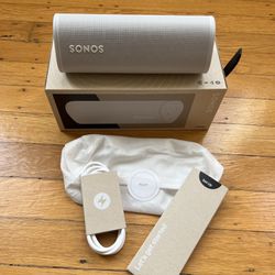 Sonos Roam - Wireless Smart Speaker - White - New / Open Box (2 of 2)
