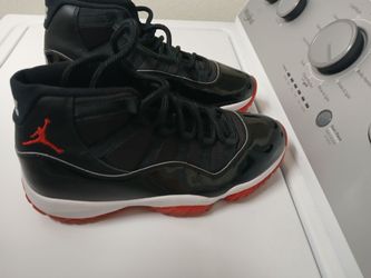 Nike Air Jordan 11 Retro Playoffs "Bred".